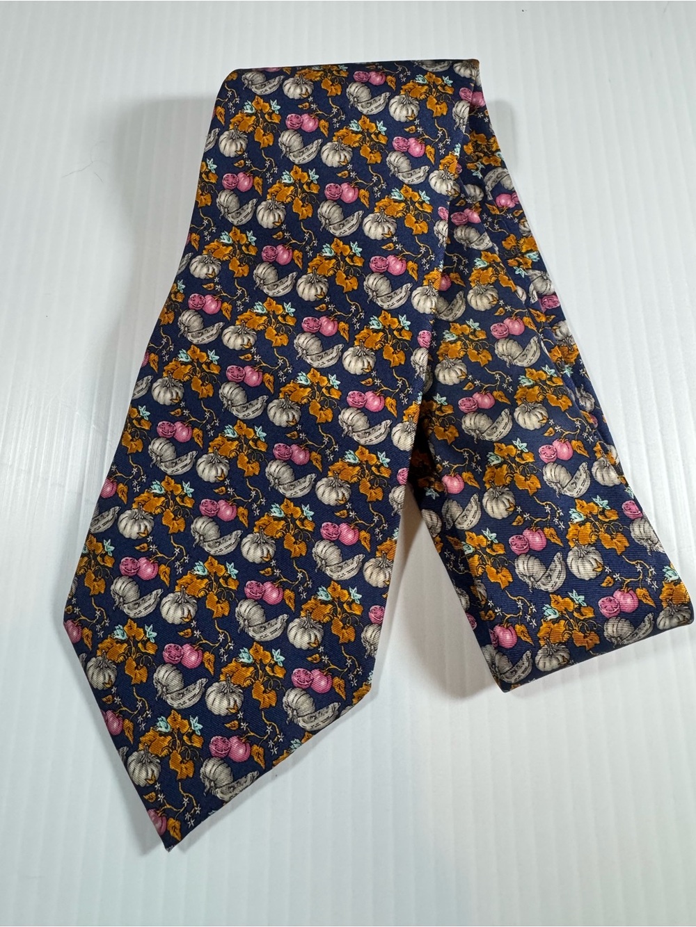 Alain Figaret (predecessor of Figaret Paris) Silk Tie with harvest pumpkin motif